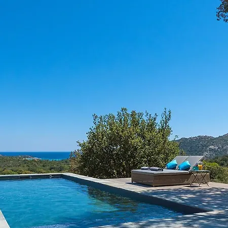 Sleeps 6 Pool Air Con Wifi * Pricojo
